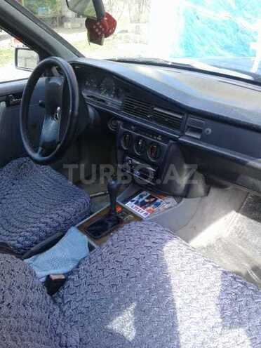 Mercedes 190 1990, 79,000 km - 1.8 л - Qusar