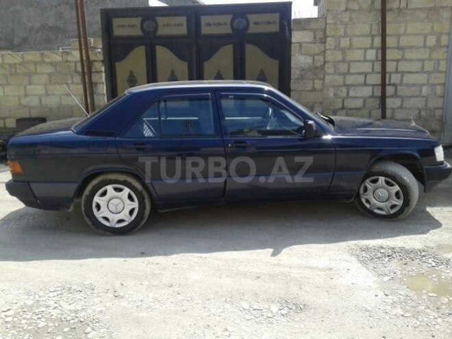 Mercedes 190 1990, 79,000 km - 1.8 л - Qusar