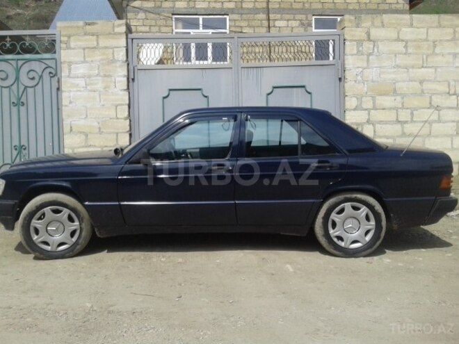 Mercedes 190 1990, 79,000 km - 1.8 л - Qusar