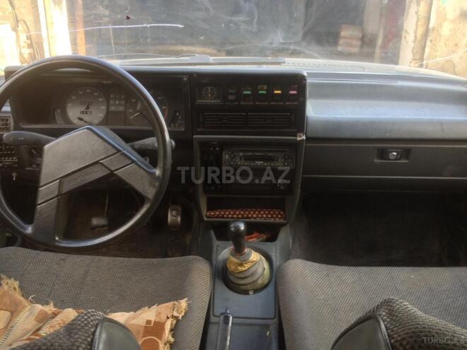 Opel  1985, 369,215 km - 1.6 l - Sumqayıt