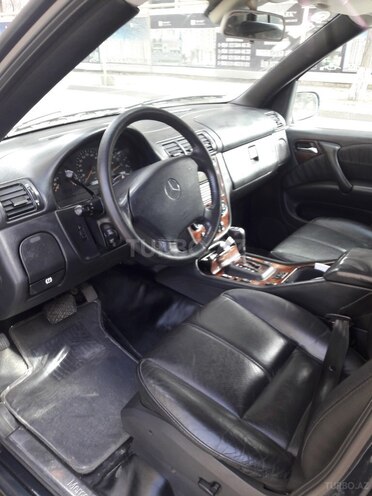 Mercedes ML 270 2003, 280,000 km - 2.7 l - Bakı