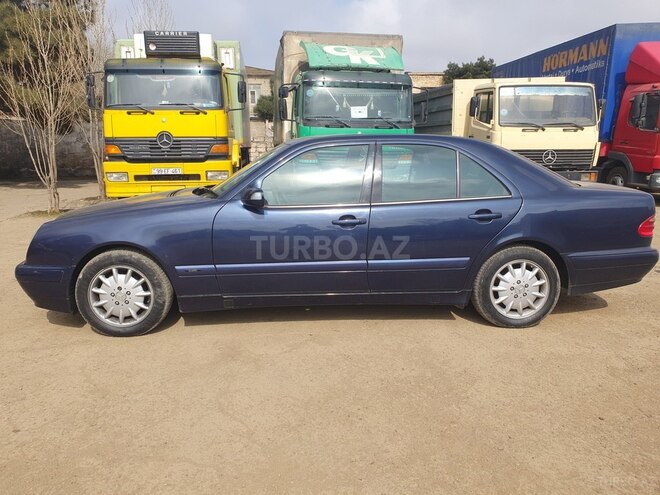 Mercedes E 200 2000, 268,486 km - 2.0 л - Bakı
