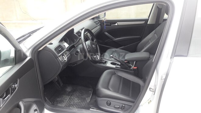 Volkswagen Passat 2014, 50,000 km - 1.8 l - Bakı
