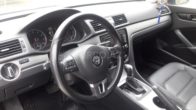 Volkswagen Passat 2014, 50,000 km - 1.8 l - Bakı