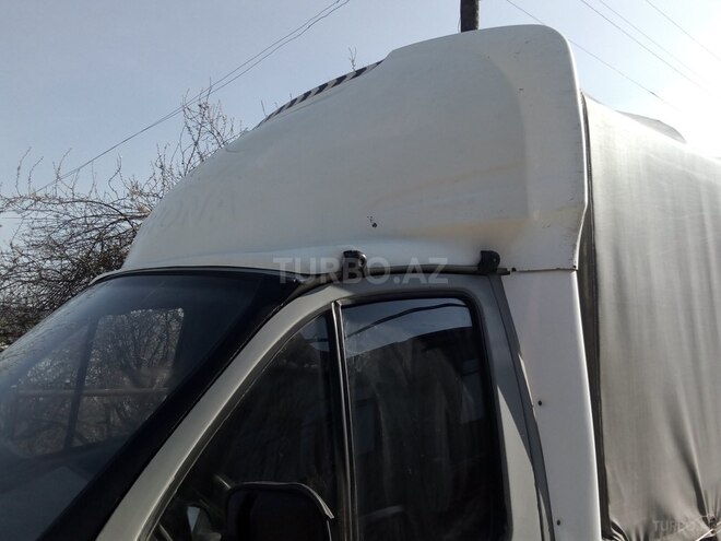 GAZ 330202-740 1999, 200,000 km - 2.4 l - Qusar