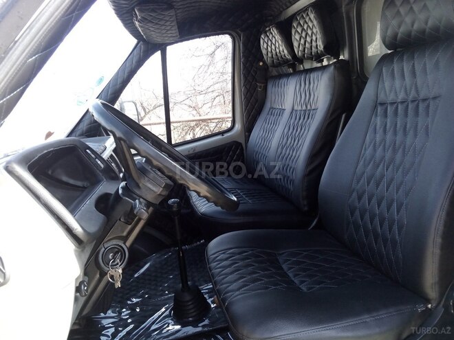 GAZ 330202-740 1999, 200,000 km - 2.4 l - Qusar