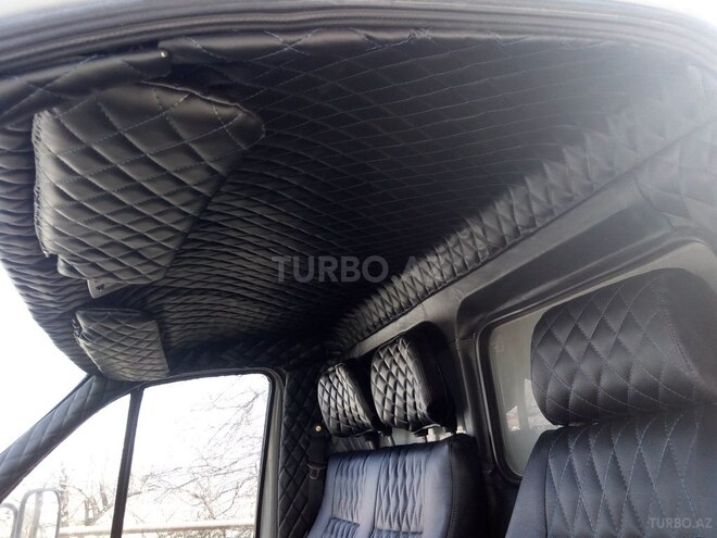 GAZ 330202-740 1999, 200,000 km - 2.4 l - Qusar