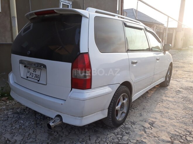 Mitsubishi Chariot 2000, 271,654 km - 2.4 l - Bakı
