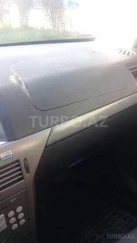 Opel Astra 2005, 220,000 km - 1.7 l - İsmayıllı
