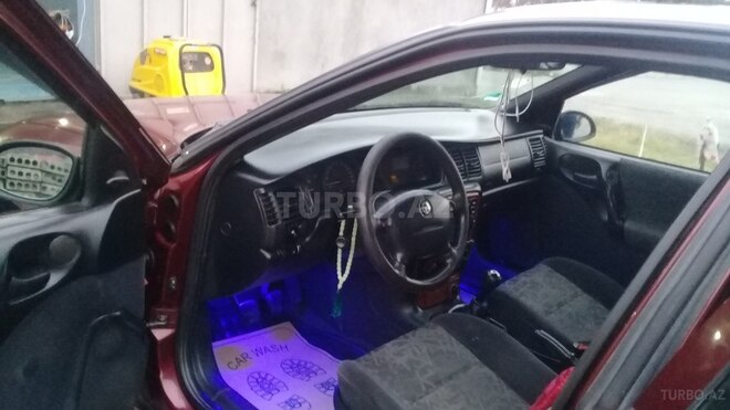 Opel Vectra 1997, 400,000 km - 1.6 l - Bakı