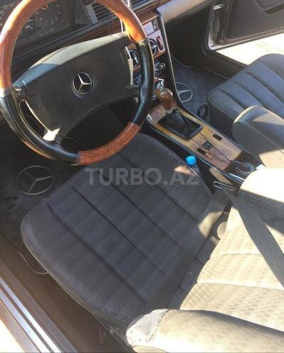 Mercedes E 200 1994, 360,789 km - 2.0 л - Masallı
