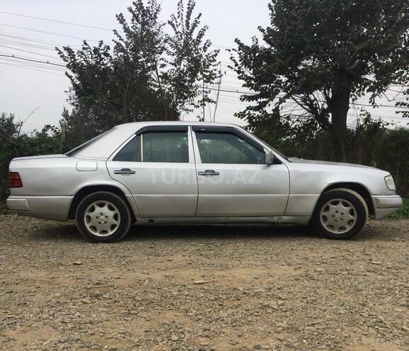 Mercedes E 200 1994, 360,789 km - 2.0 л - Masallı