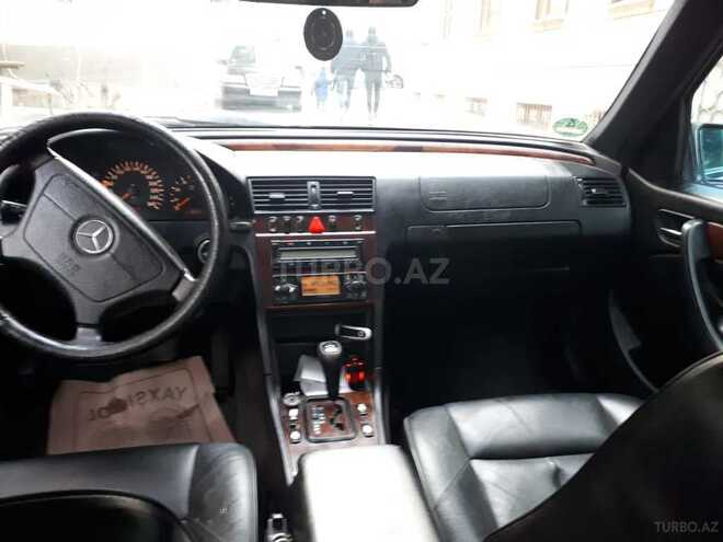 Mercedes C 240 1999, 230,000 km - 2.4 l - Bakı