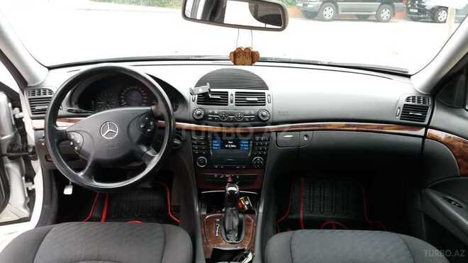 Mercedes E 220 2002, 193,000 km - 2.2 l - Bakı