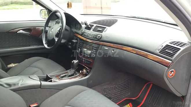 Mercedes E 220 2002, 193,000 km - 2.2 l - Bakı