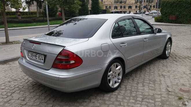 Mercedes E 220 2002, 193,000 km - 2.2 l - Bakı