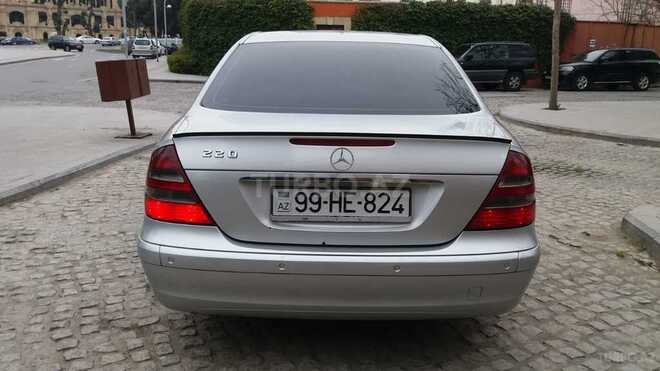 Mercedes E 220 2002, 193,000 km - 2.2 l - Bakı