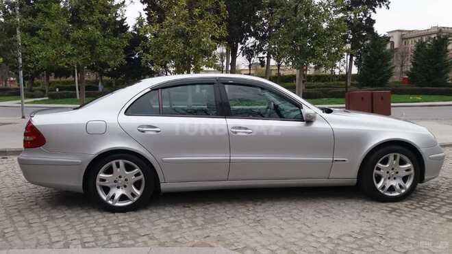 Mercedes E 220 2002, 193,000 km - 2.2 l - Bakı