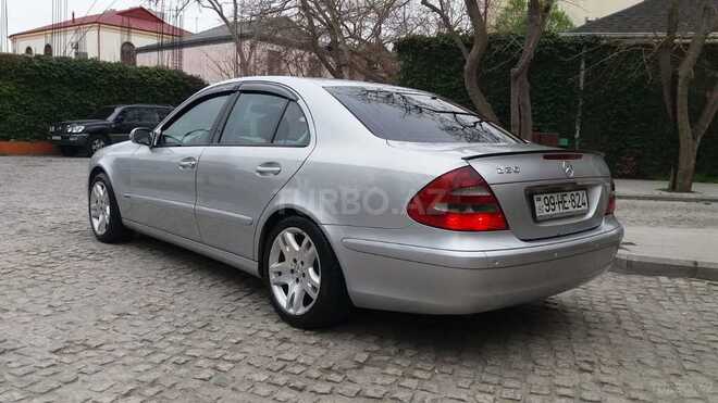 Mercedes E 220 2002, 193,000 km - 2.2 l - Bakı