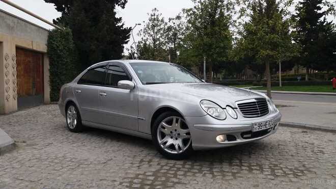 Mercedes E 220 2002, 193,000 km - 2.2 l - Bakı