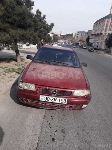 Opel Astra 1994, 230,500 km - 1.6 л - Bakı
