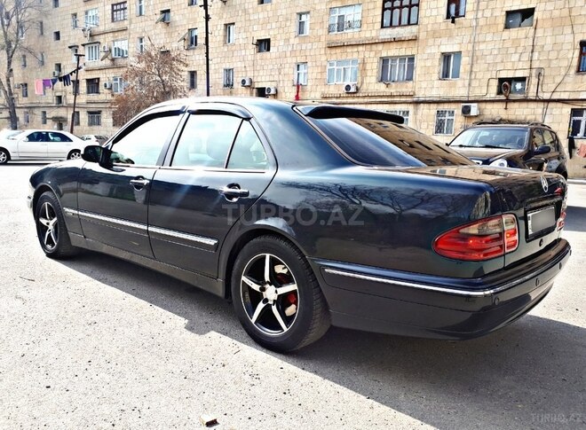 Mercedes E 270 2000, 356,000 km - 2.7 l - Bakı