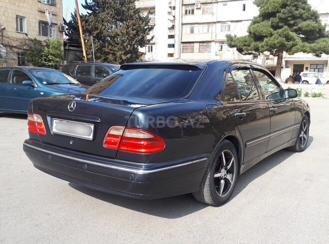 Mercedes E 270 2000, 356,000 km - 2.7 l - Bakı