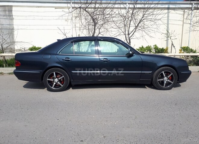 Mercedes E 270 2000, 356,000 km - 2.7 l - Bakı