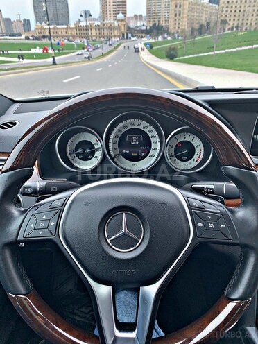 Mercedes E 250 2015, 35,000 km - 2.0 l - Bakı