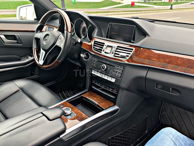 Mercedes E 250 2015, 35,000 km - 2.0 l - Bakı