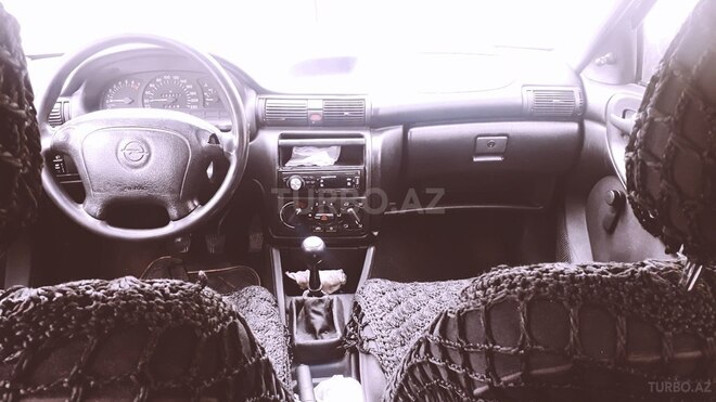 Opel Astra 1996, 393,000 km - 1.6 л - Bakı