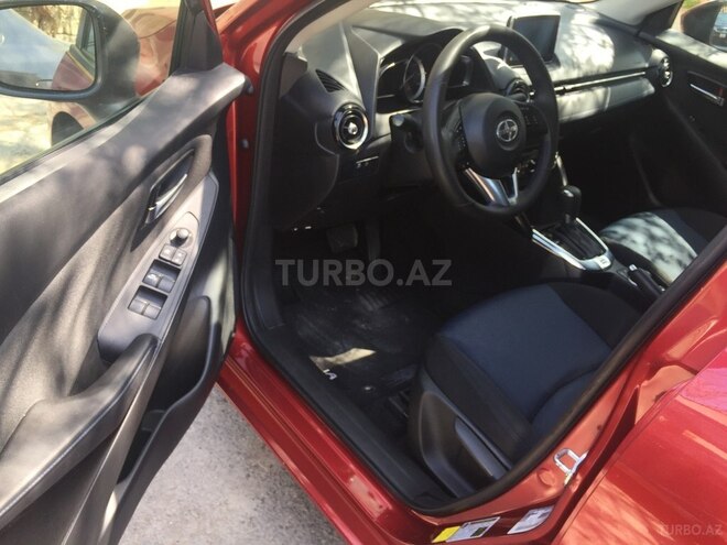 Toyota Yaris 2015, 34,850 km - 1.5 l - Bakı