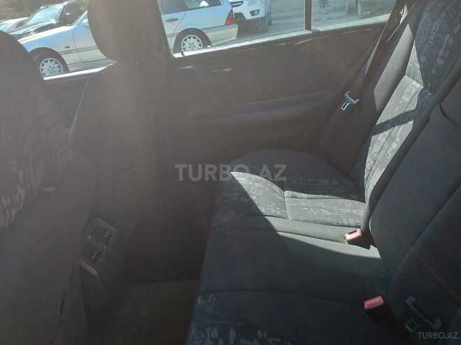Mercedes E 240 1999, 542,786 km - 2.4 l - Bakı