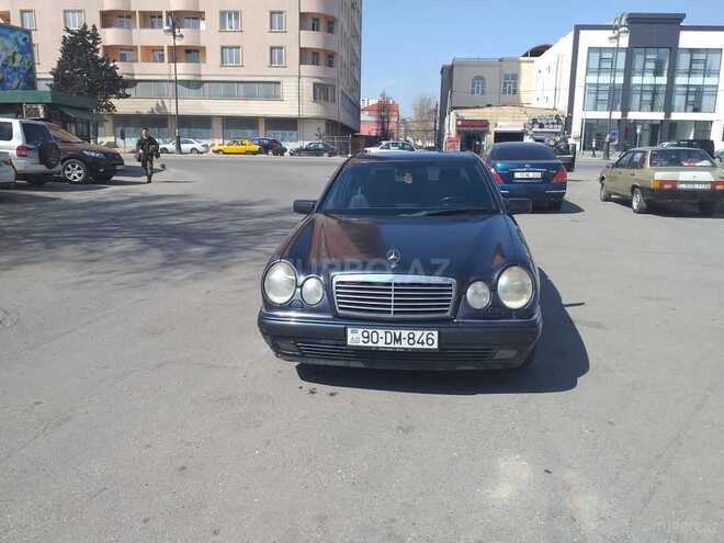 Mercedes E 240 1999, 542,786 km - 2.4 l - Bakı