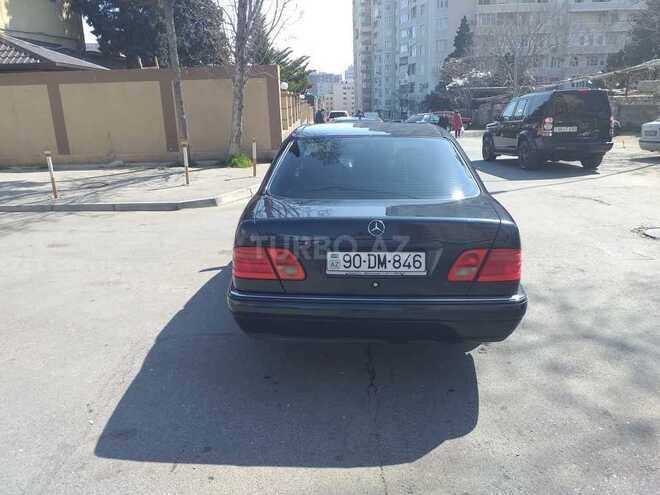 Mercedes E 240 1999, 542,786 km - 2.4 l - Bakı