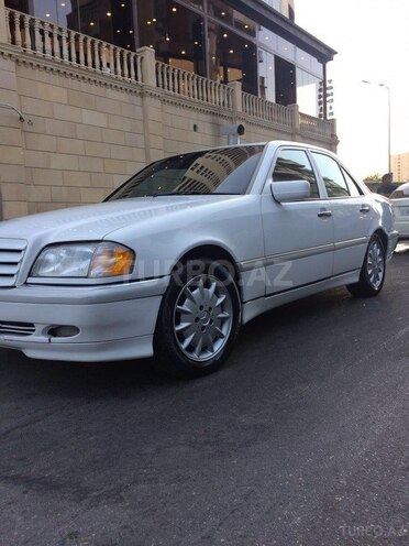 Mercedes C 230 1999, 236,000 km - 2.3 л - Bakı