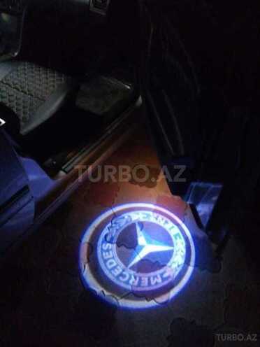 Mercedes E 220 1998, 220,000 km - 2.2 л - Qazax