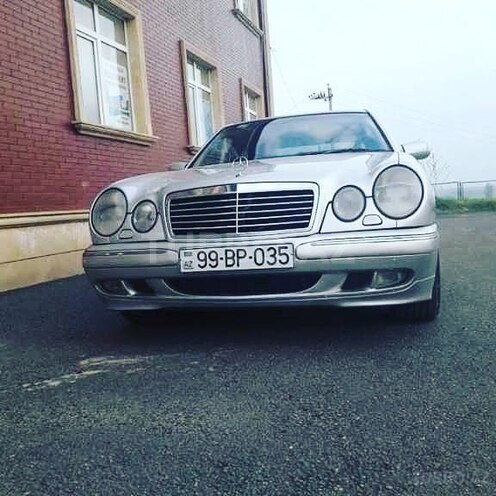 Mercedes E 220 1998, 220,000 km - 2.2 л - Qazax