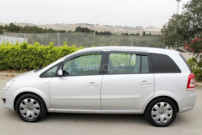 Opel Zafira 2008, 152,000 km - 1.9 l - Bakı