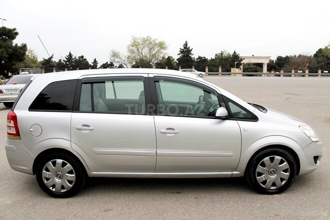 Opel Zafira 2008, 152,000 km - 1.9 l - Bakı