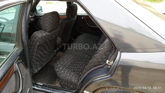 Mercedes E 300 1995, 483,704 km - 2.9 l - Bakı