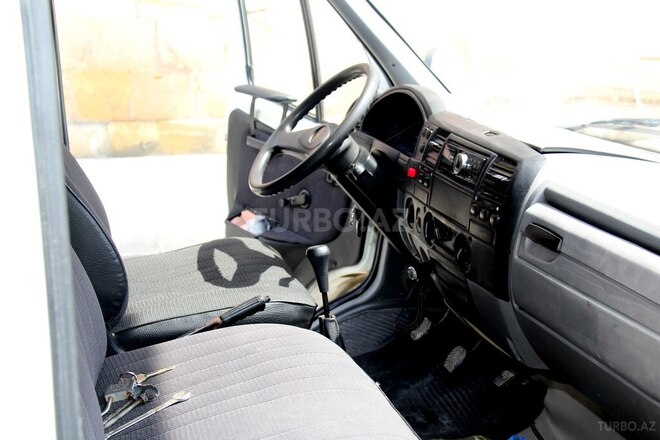 GAZ 330200 2006, 256,000 km - 2.4 l - Bakı