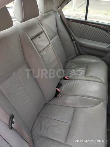 Mercedes E 320 1999, 206,000 km - 3.2 l - Bakı