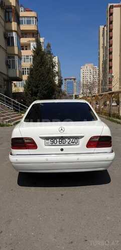 Mercedes E 240 1998, 352,000 km - 2.4 l - Bakı