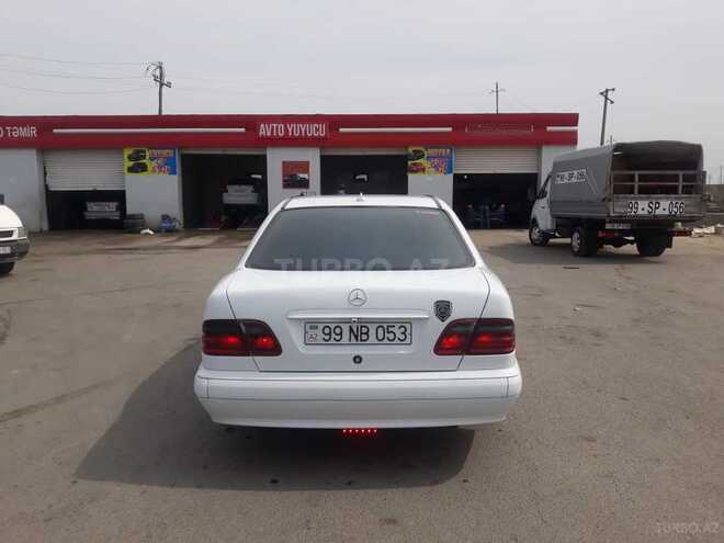 Mercedes E 220 2000, 999,999 km - 2.2 l - Bakı