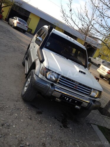 Mitsubishi Pajero 1993, 310,936 km - 2.8 l - Xudat
