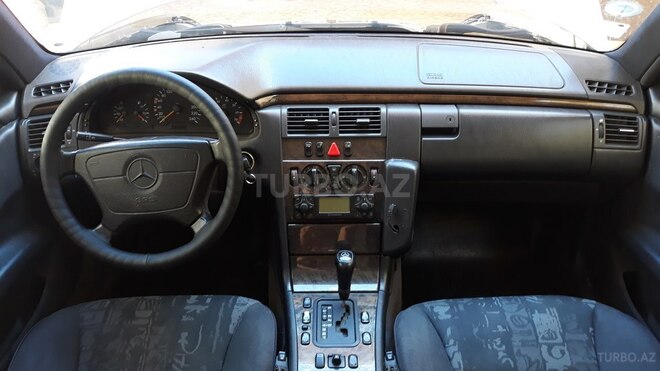 Mercedes E 200 1998, 289,000 km - 2.0 l - Gəncə