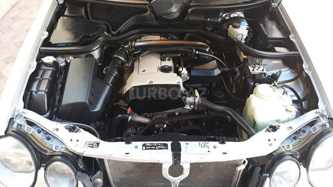 Mercedes E 200 1998, 289,000 km - 2.0 l - Gəncə