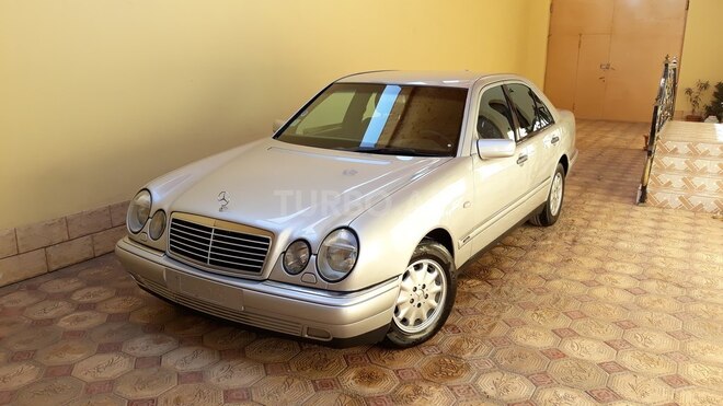 Mercedes E 200 1998, 289,000 km - 2.0 l - Gəncə