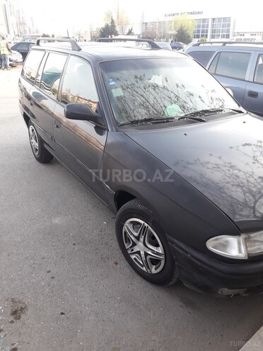 Opel Astra 1995, 320,000 km - 2.0 l - Sumqayıt